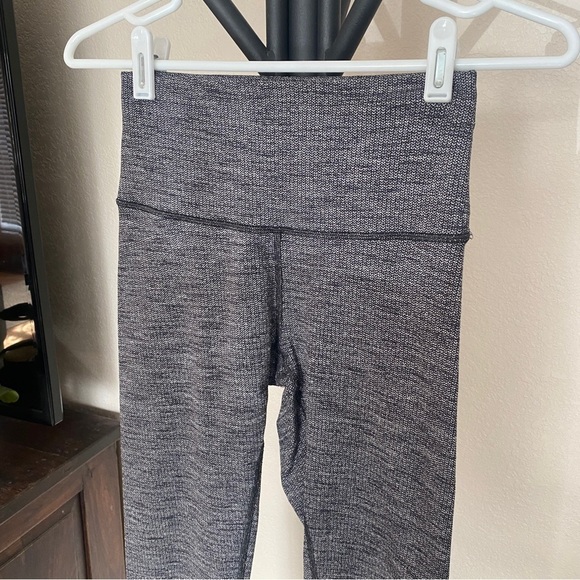 Wunder Under High-Rise Tight 28" - Picture 3 of 7